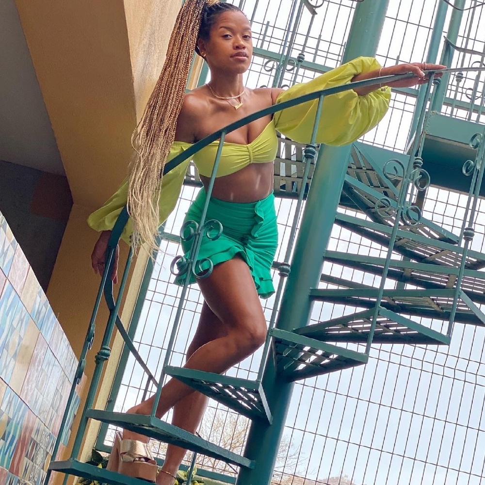Fashion Nova Lime Green Puff sleeves crop